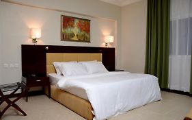 Check Inn Hotel