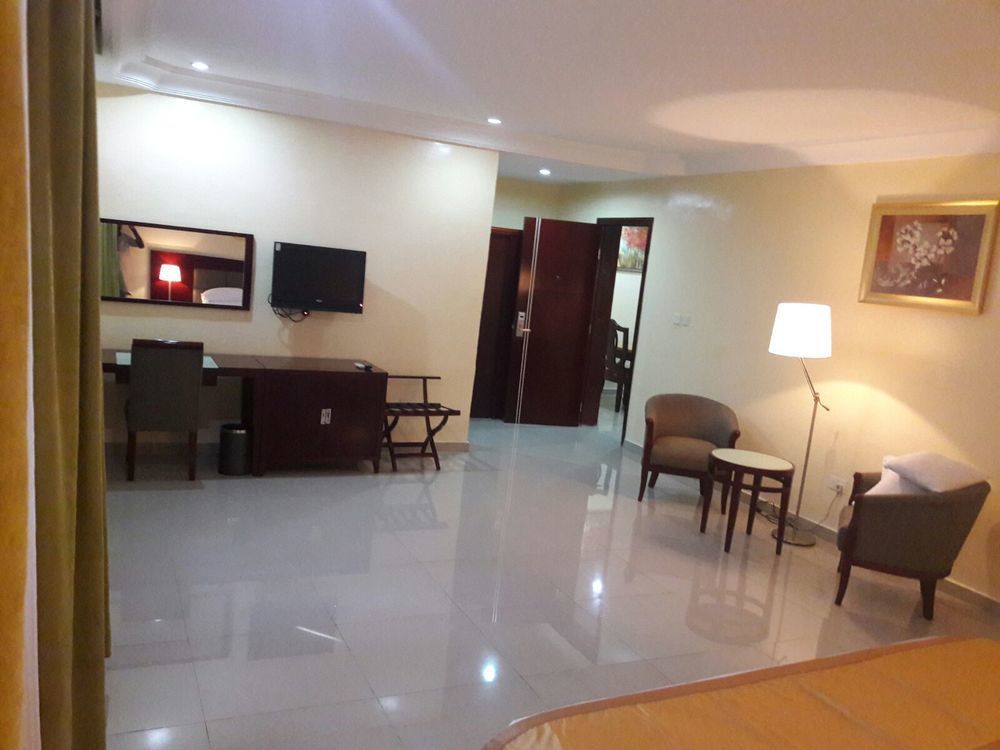 Check Inn Hotel Abuja Exterior photo